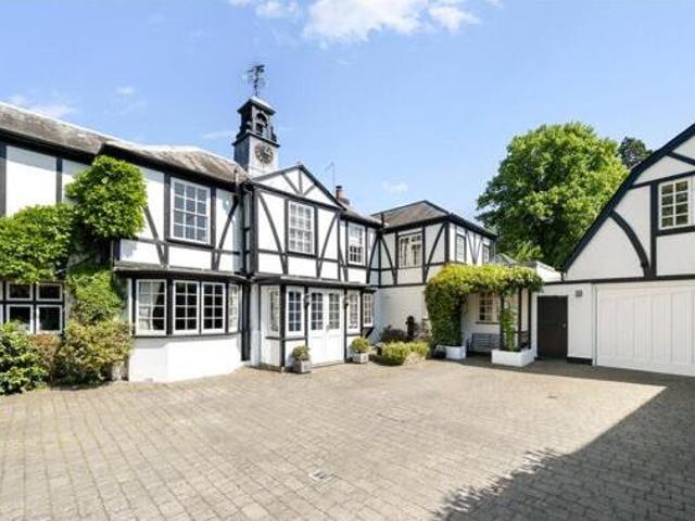 House for sale in Lower Halliford, Surrey