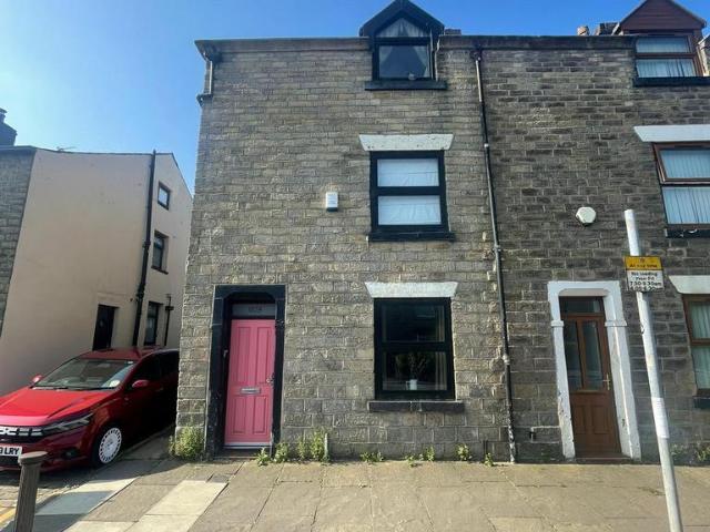 House for rent in Brownlow Fold, Bolton