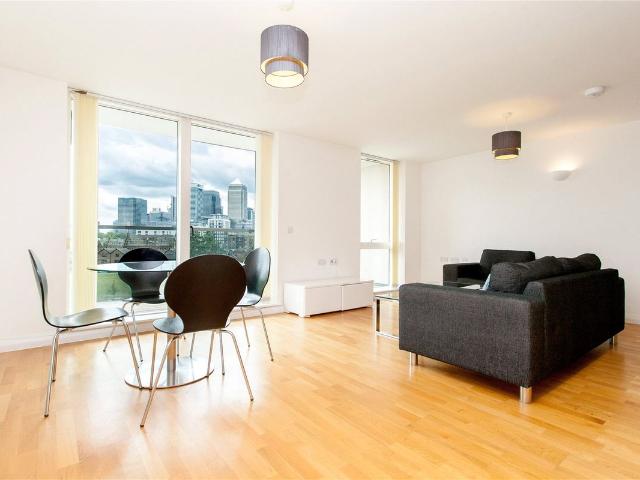 Apartment for rent in Poplar Grove, Greater London
