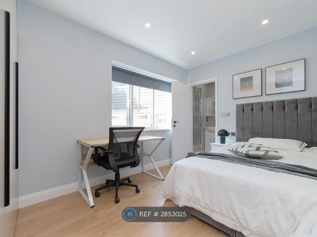 Room for rent in Greater London