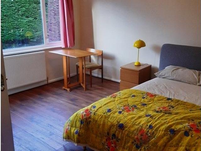 Room for rent in Greater London