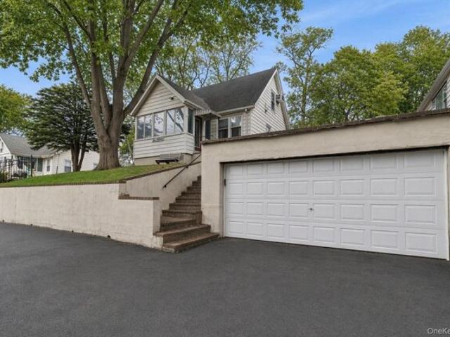 House for sale in Centereach, New York