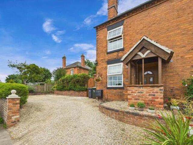 House for sale in Worcester, Worcestershire