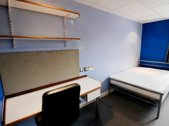 Room for rent in Elmfield, Leicestershire