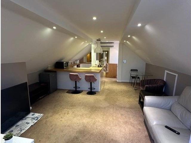 Apartment for rent in Tilehurst, Reading
