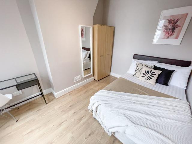 House for rent in Elm Park, Liverpool
