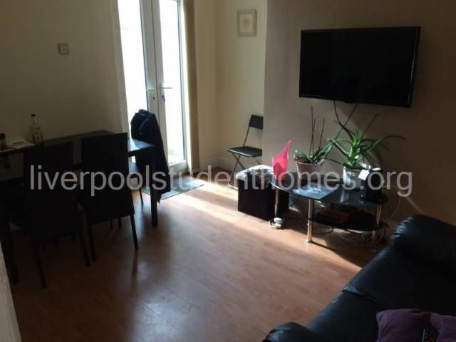 Room for rent in Elm Park, Liverpool