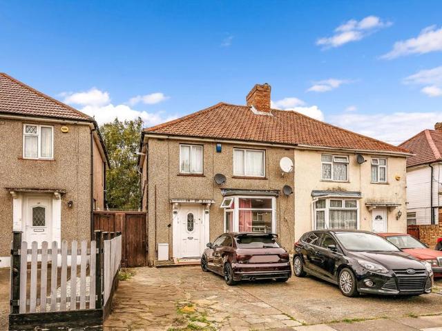 Apartment for rent in London Borough of Ealing, Greater London
