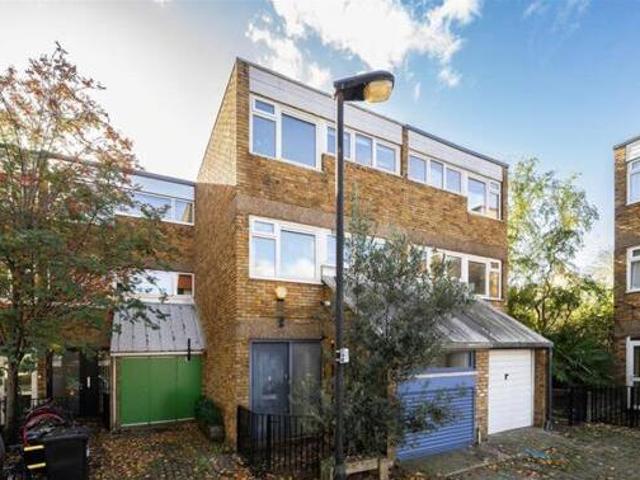 House for sale in City of London, Greater London