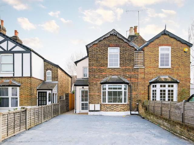 Apartment for rent in London Borough of Redbridge, Greater London