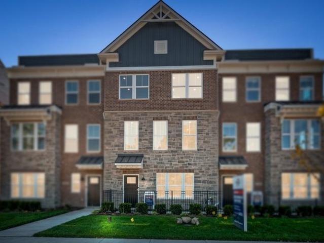 Townhouse for sale in Novi, Michigan