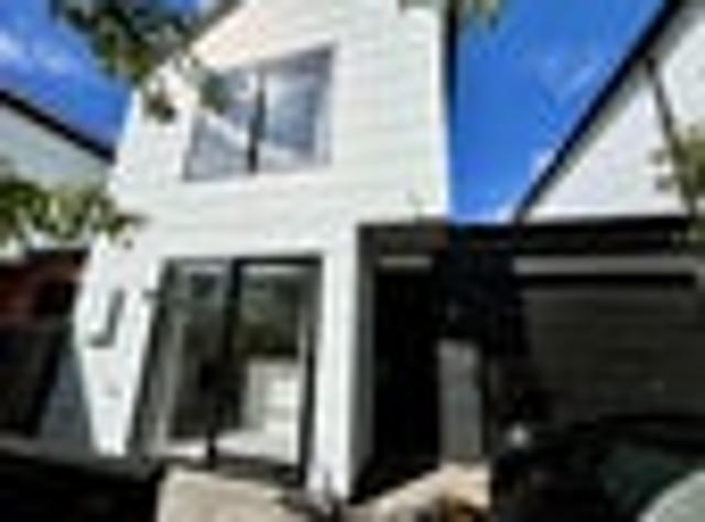 House for rent in Chaslands, Canterbury