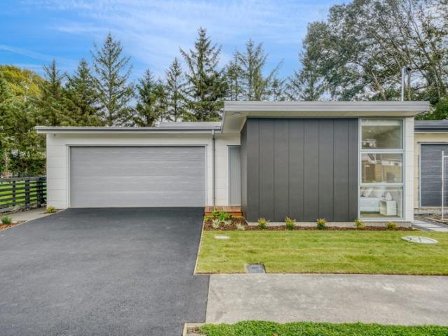 House for rent in Chaslands, Canterbury