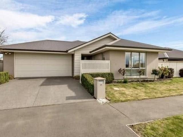 House for rent in Chaslands, Canterbury