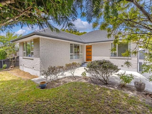 House for rent in Chaslands, Canterbury
