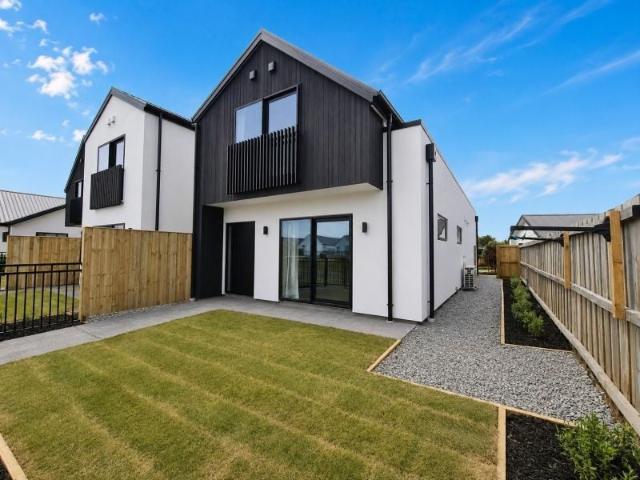 House for rent in Chaslands, Canterbury