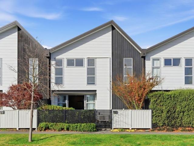 House for rent in Chaslands, Canterbury