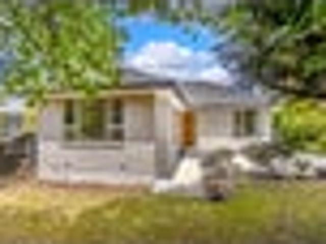 House for rent in Chaslands, Canterbury