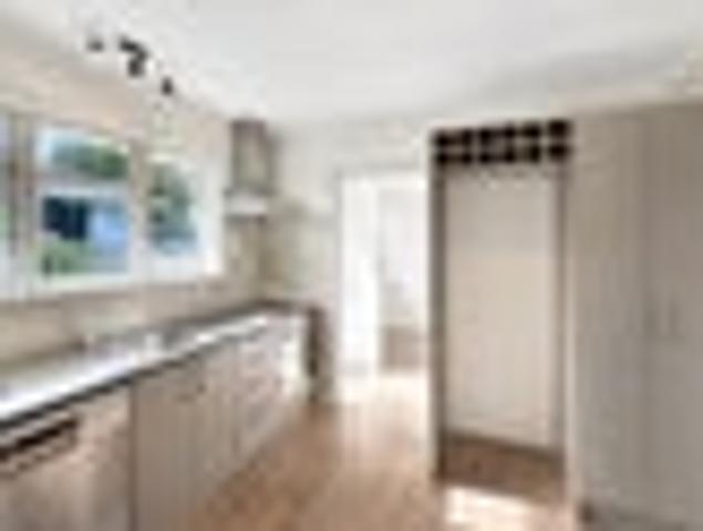 House for rent in Oaklands, Christchurch