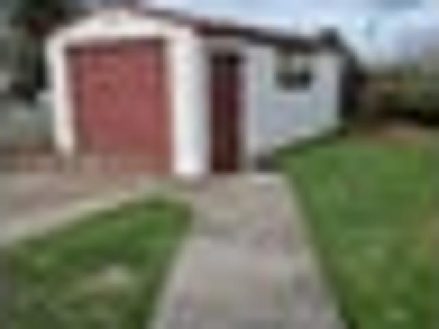 House for rent in Chaslands, Canterbury