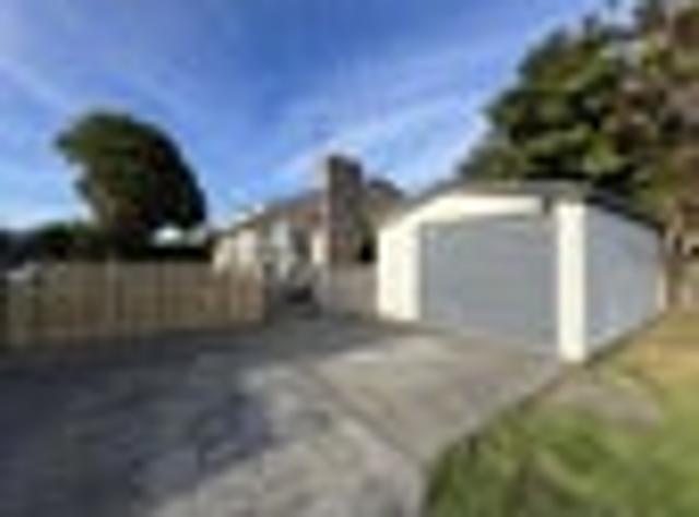 House for rent in Chaslands, Canterbury