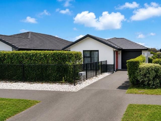 House for rent in Chaslands, Canterbury