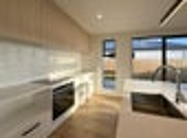 House for rent in Chaslands, Canterbury