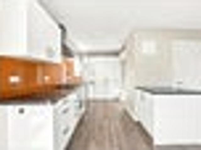 Apartment for rent in Chaslands, Canterbury