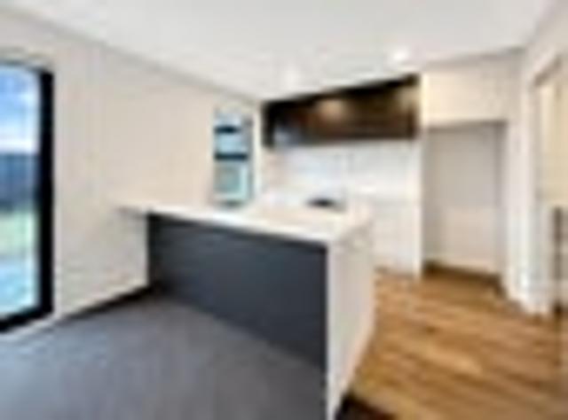 House for rent in Chaslands, Canterbury