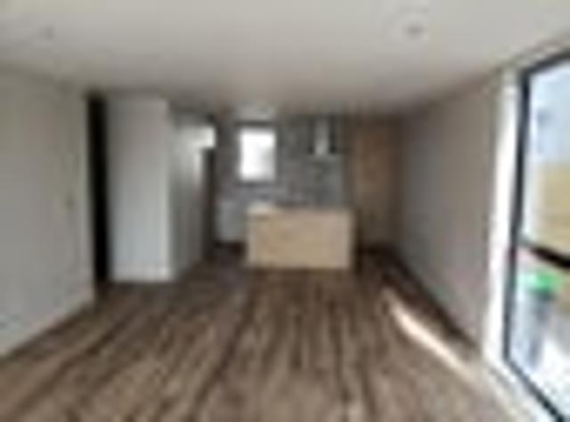 Townhouse for rent in Chaslands, Canterbury