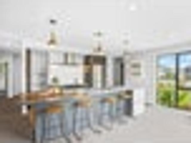 House for rent in Chaslands, Canterbury