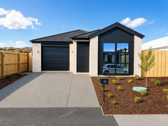 House for rent in Chaslands, Canterbury