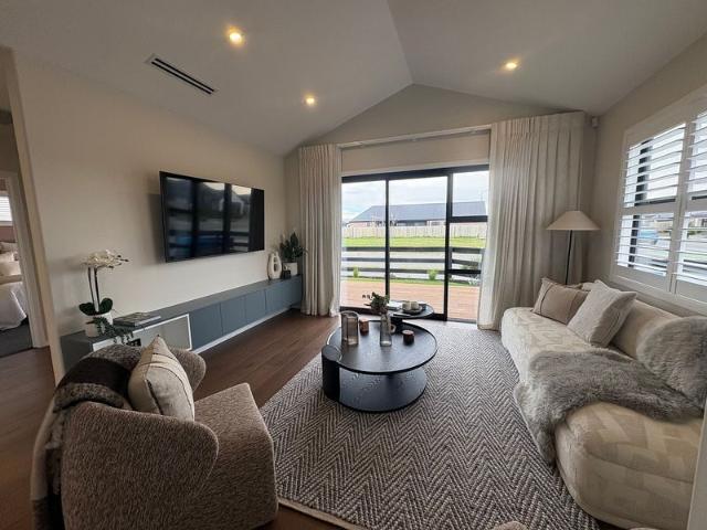 House for rent in Chaslands, Canterbury