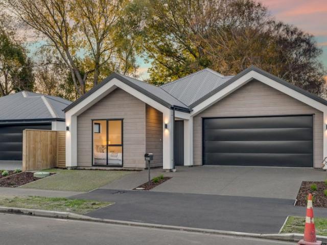House for rent in Chaslands, Canterbury