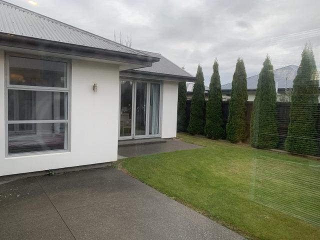 House for rent in Chaslands, Canterbury