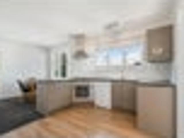 House for rent in Chaslands, Canterbury