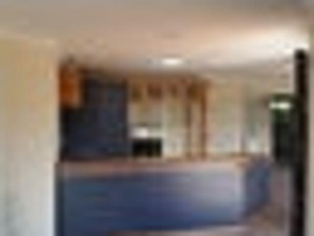 House for rent in Chaslands, Canterbury