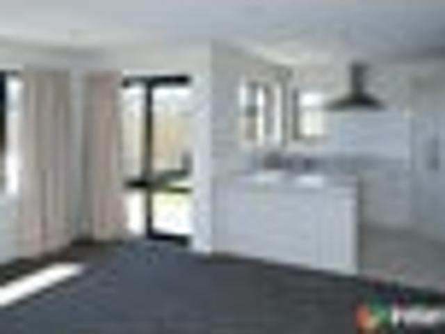 House for rent in Chaslands, Canterbury