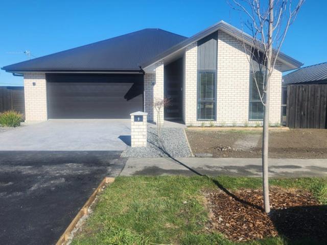 House for rent in Chaslands, Canterbury
