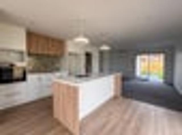 Apartment for rent in Chaslands, Canterbury