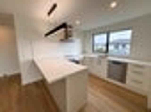 House for rent in Chaslands, Canterbury