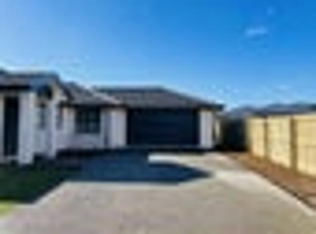 House for rent in Chaslands, Canterbury