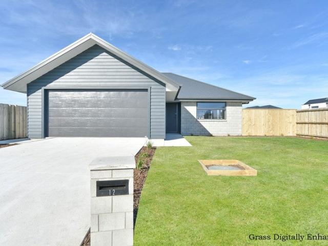 House for rent in Chaslands, Canterbury
