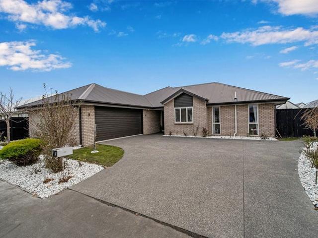 House for rent in Chaslands, Canterbury