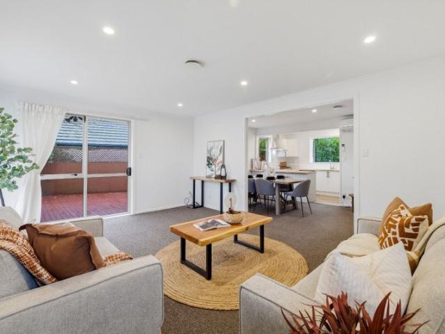 House for rent in Chaslands, Canterbury