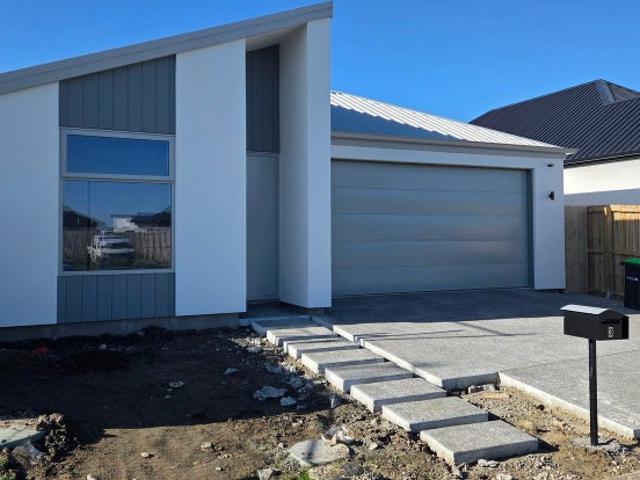 House for rent in Chaslands, Canterbury