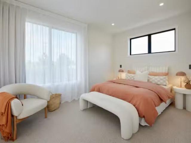 House for sale in Chaslands, Canterbury