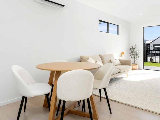 House for rent in Chaslands, Canterbury
