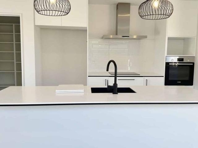 House for rent in Chaslands, Canterbury