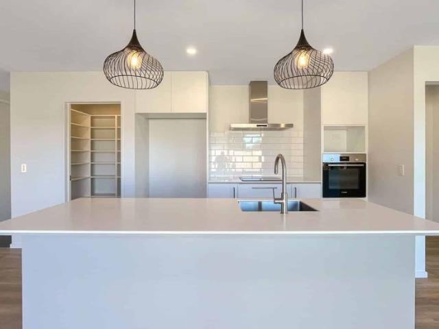 House for rent in Chaslands, Canterbury